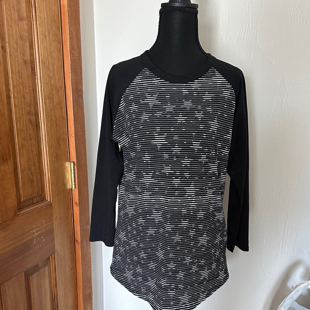 LuLaRoe Striped Black and White Long Sleeve Tee